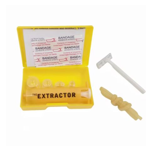 Екстрактор отрути - набір першої допомоги при укусах змій Sawyer extractor pump kit