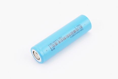 Аккумулятор 3,6V 2500mAh 18650 3C Li-ion (L65*D18mm)