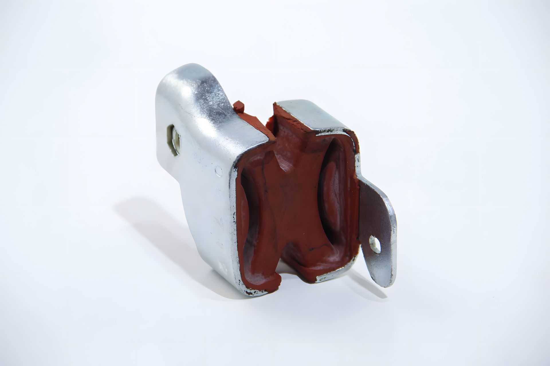 Глушника кронштейн Megane II/Scenic II 02-, METALCAUCHO (04712) Глушника кронштейн Megane II/Scenic II 02-, METALCAUCHO (04712)