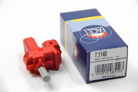 Стоп-сигнала датчик Focus 98-04/Transit 00-14, FACET (71140) Стоп-сигнала датчик Focus 98-04/Transit 00-14, FACET (71140)