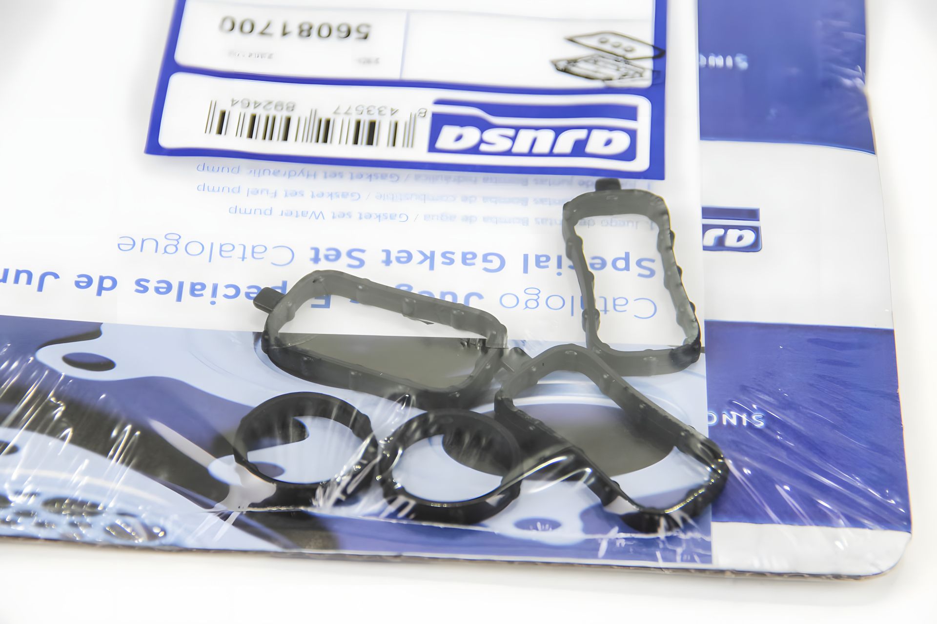 Прокладка клапанної кришки для Master/Movano 2.3dCi 10-, комплект, AJUSA (56081700) Прокладка клапанної кришки для Master/Movano 2.3dCi 10-, комплект, AJUSA (56081700)