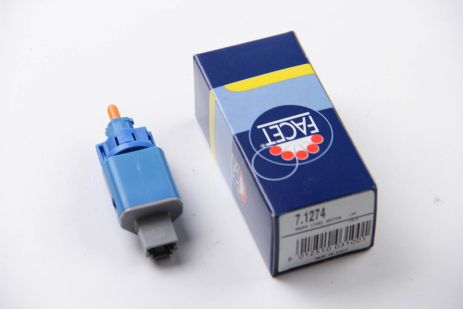 Вимикач стоп-сигнала Megane 96-, FACET (71274) Вимикач стоп-сигнала Megane 96-, FACET (71274)