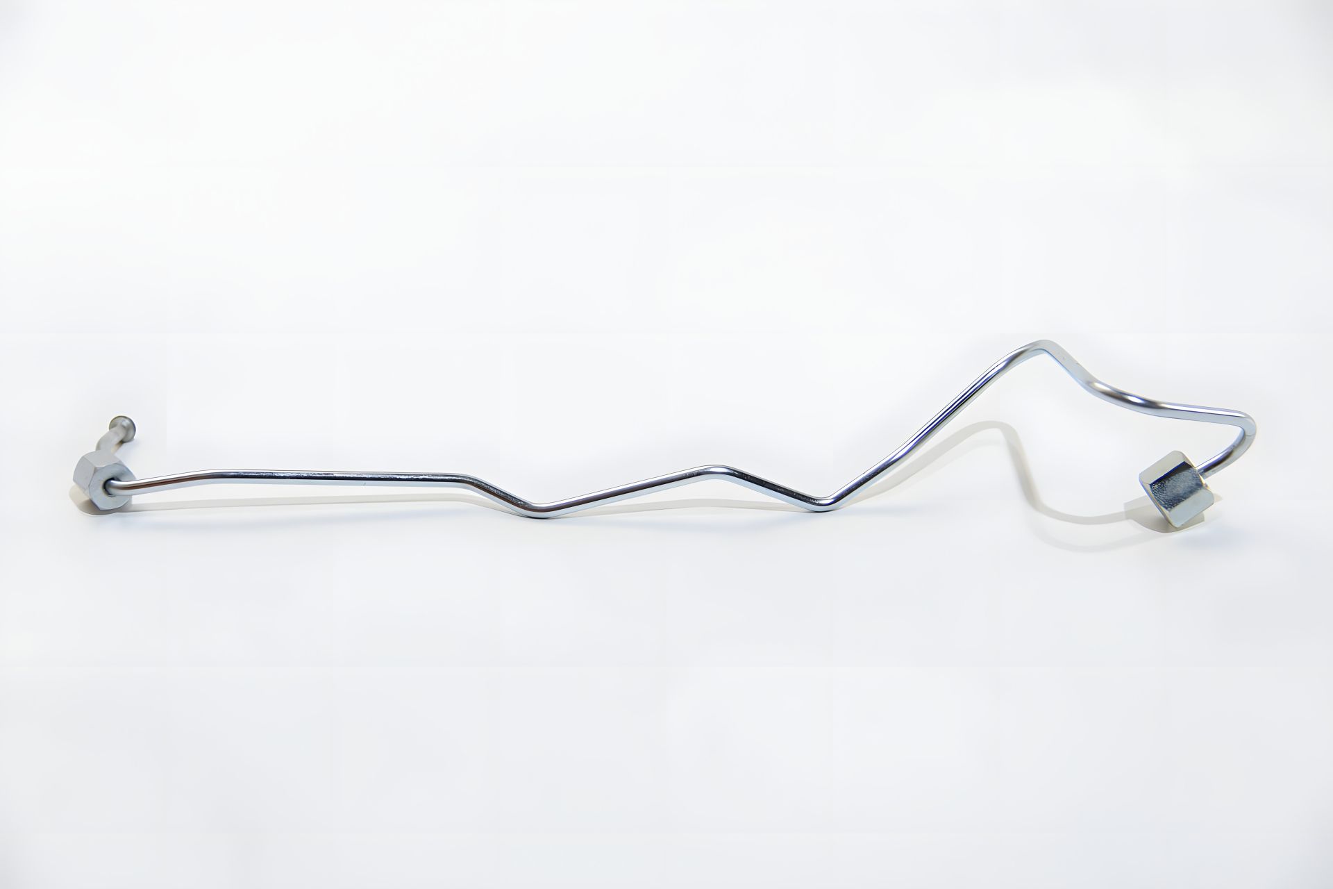 Топливная трубка для MB Sprinter 2.9TDI, Autotechteile (1000740) Топливная трубка для MB Sprinter 2.9TDI, Autotechteile (1000740)