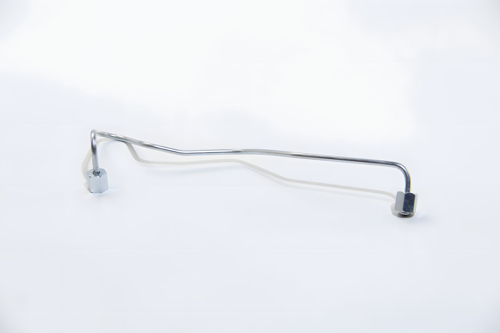 Трубка паливна високого тиску для MB OM601 2.3D (3 циліндр), Autotechteile (1000856) Трубка паливна високого тиску для MB OM601 2.3D (3 циліндр), Autotechteile (1000856)