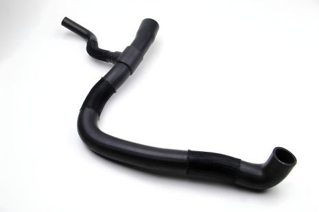 Патрубок радіатора BASBUG (BSG90720032), T4 2.4D (AAB), верхній Патрубок радіатора BASBUG (BSG90720032), T4 2.4D (AAB), верхній