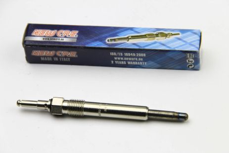 Свічка насолоди 2.2-2.5d MB W124 93-95/W202 93-00 (11.5V), New CRE (GX119)