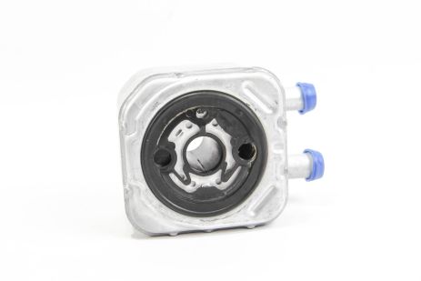 Масляний радіатор A4/A6/Golf/Passat/T5 2,4-3,2/1,9D 95-06, Mahle/Knecht (CLC164000S)