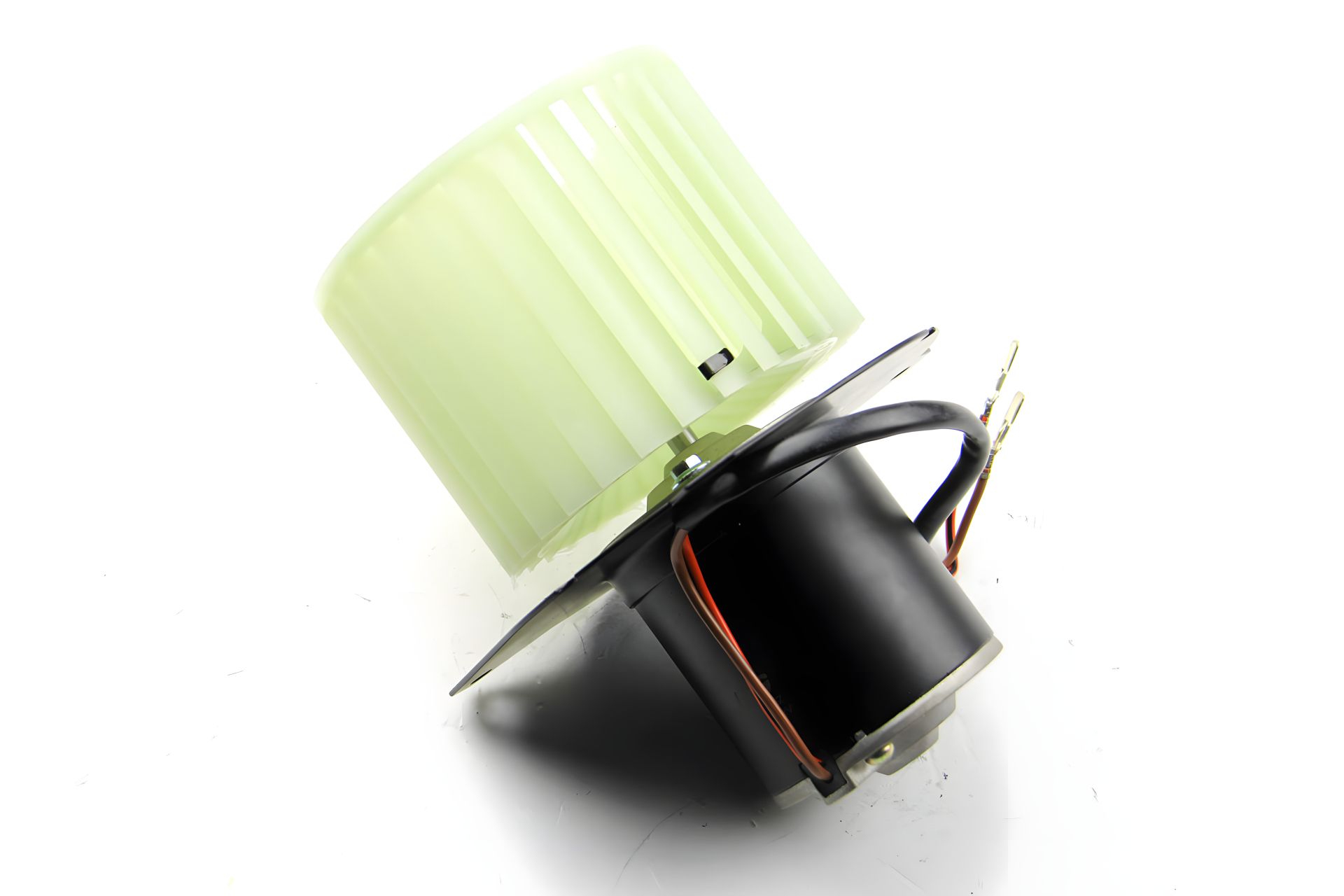 Моторчик пічки Transit -94, BASBUG (BSG30845002) Моторчик пічки Transit -94, BASBUG (BSG30845002)