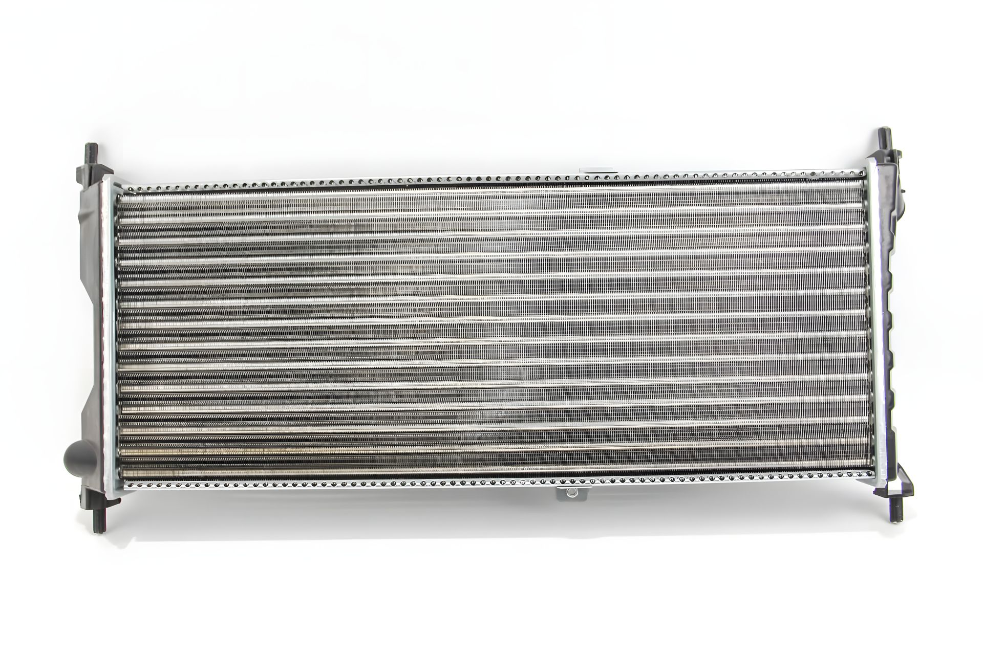 Радиатор охлаждения двигателя для Combo 1.7D 94-01 (+/- AC), LORO (0370170010) Радиатор охлаждения двигателя для Combo 1.7D 94-01 (+/- AC), LORO (0370170010)