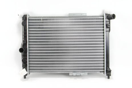 Двигуна охолодження радіатор Lanos 1.5 (-AC), LORO (0110170005) Двигуна охолодження радіатор Lanos 1.5 (-AC), LORO (0110170005)