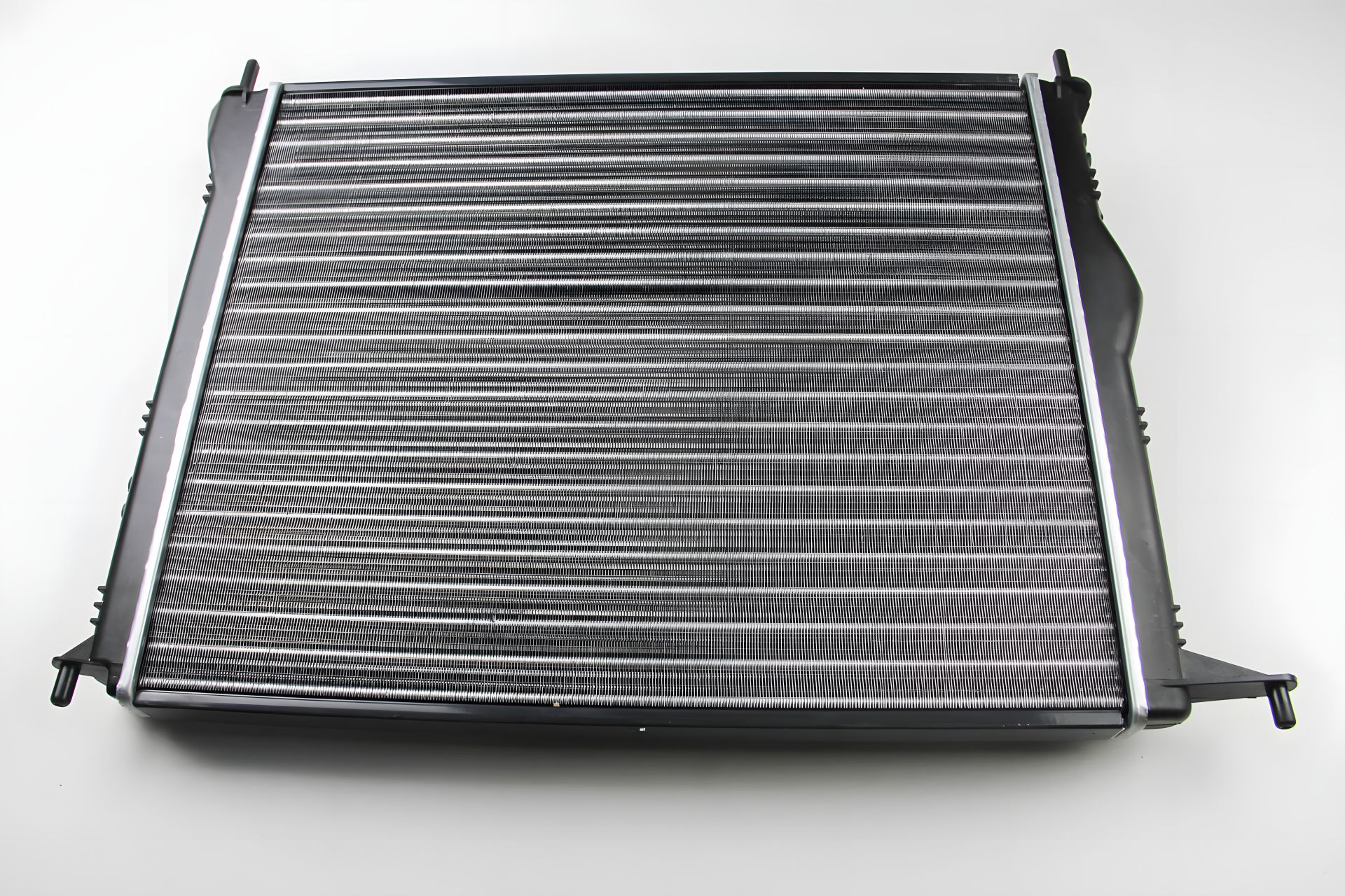 Радиатор для Logan/Sandero 1.2/1.4/1.6 04-, ASAM (32005) Радиатор для Logan/Sandero 1.2/1.4/1.6 04-, ASAM (32005)