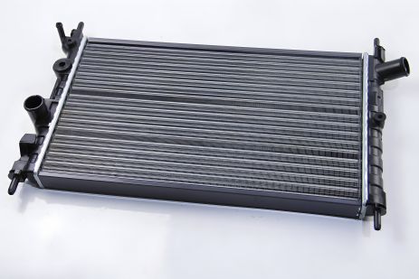 Радіатор охолодження JP Group, Kadett 84-93 (522x322x22) (1214200100)