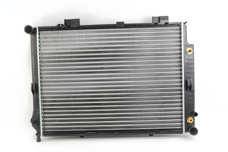 Двигательный радиатор для E-Class W 210/E 200 Diesel 95-, LORO (0540170045) Двигательный радиатор для E-Class W 210/E 200 Diesel 95-, LORO (0540170045)