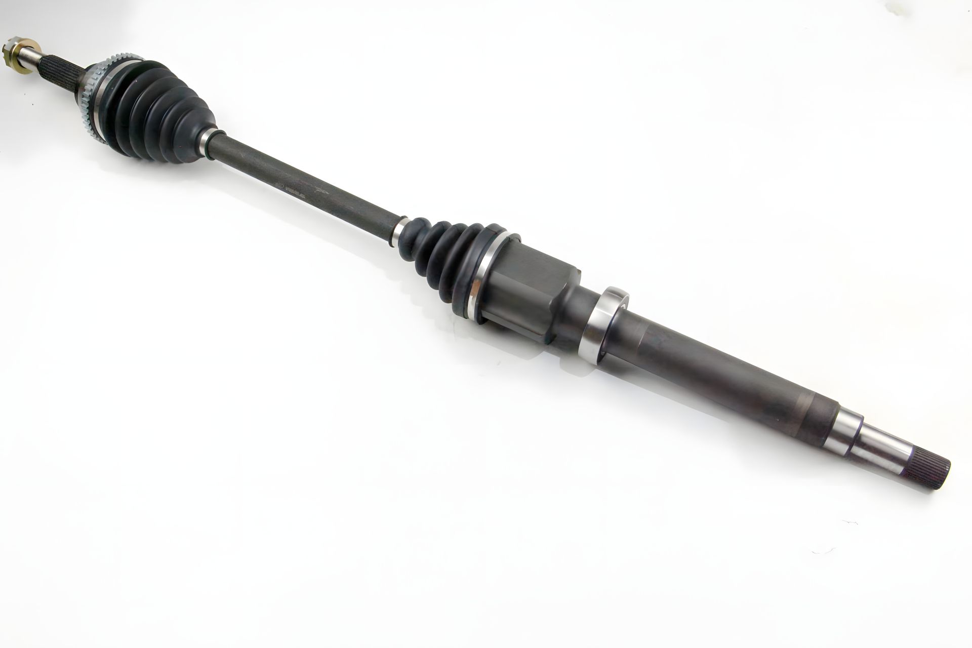 Полуось для Transit 2.0/2.4 00-14 R, BGA (DS2326R) Полуось для Transit 2.0/2.4 00-14 R, BGA (DS2326R)