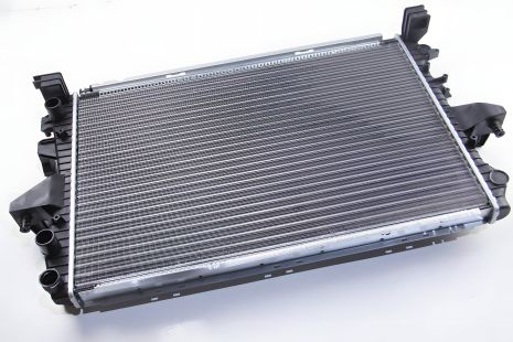 Радіатор води для T5 1.9TDI/2.0i 03-15 JP Group (1114207700)