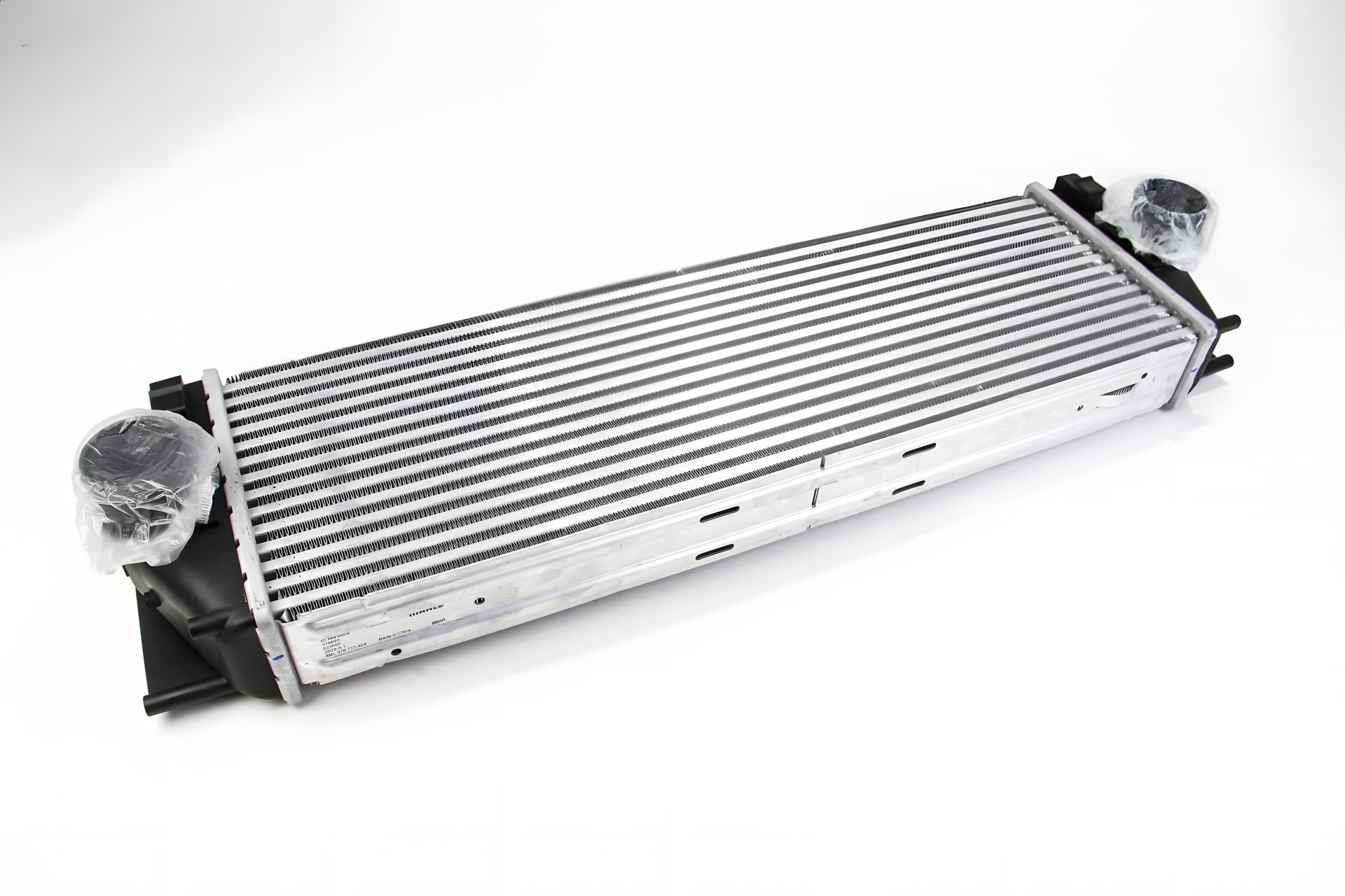 Інтеркулерний радіатор для Sprinter/Crafter 06-, MAHLE/KNECHT (CI369000S) Інтеркулерний радіатор для Sprinter/Crafter 06-, MAHLE/KNECHT (CI369000S)