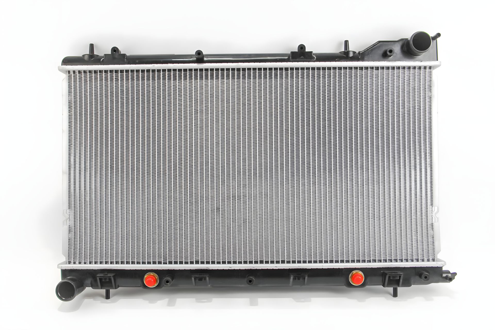 Охладительный радиатор SUBARU FORESTER 2.0/2.5 от LORO Охладительный радиатор SUBARU FORESTER 2.0/2.5 от LORO