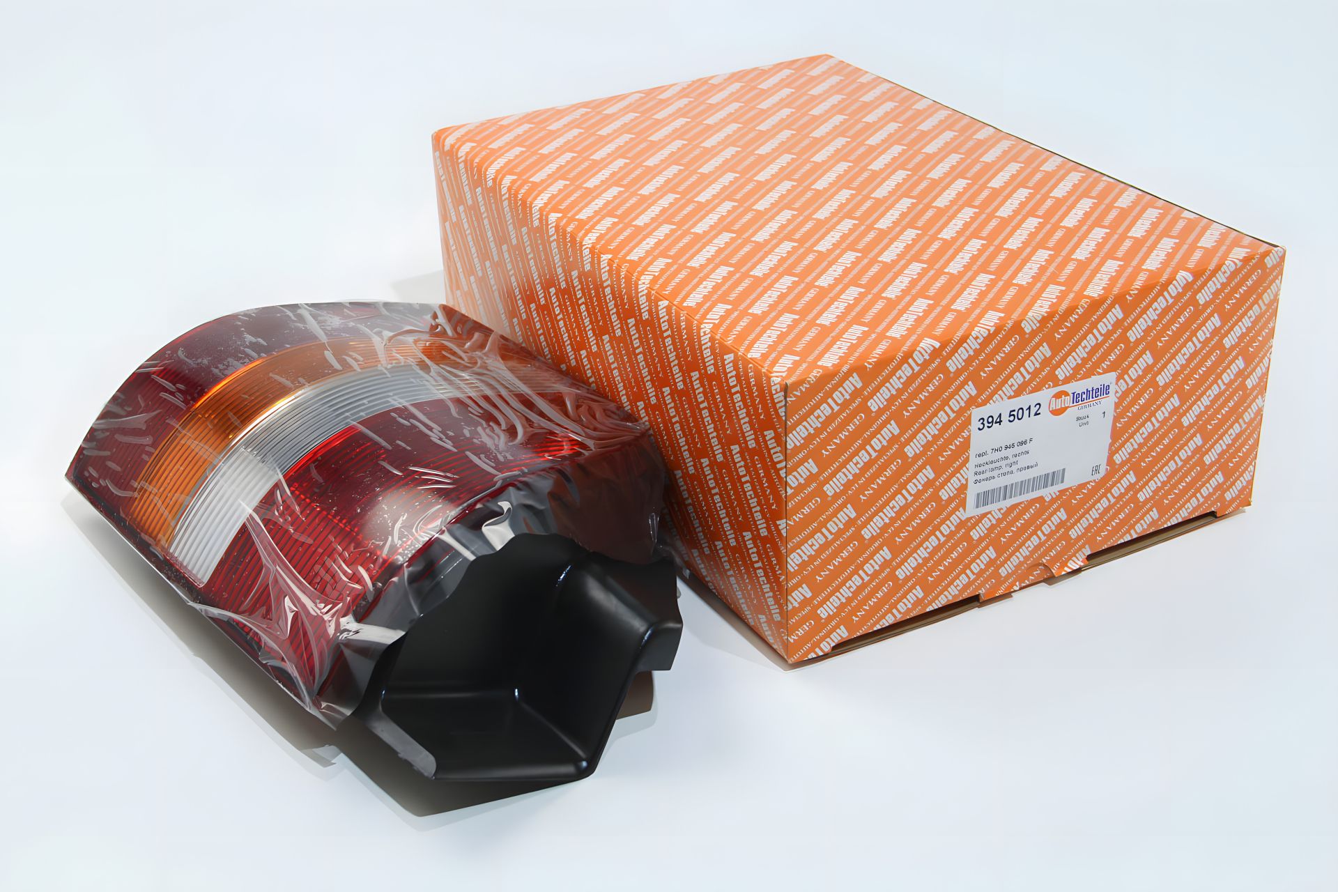 Задний фонарь VW T5(R) (желтый поворот), Autotechteile (3945012) Задний фонарь VW T5(R) (желтый поворот), Autotechteile (3945012)