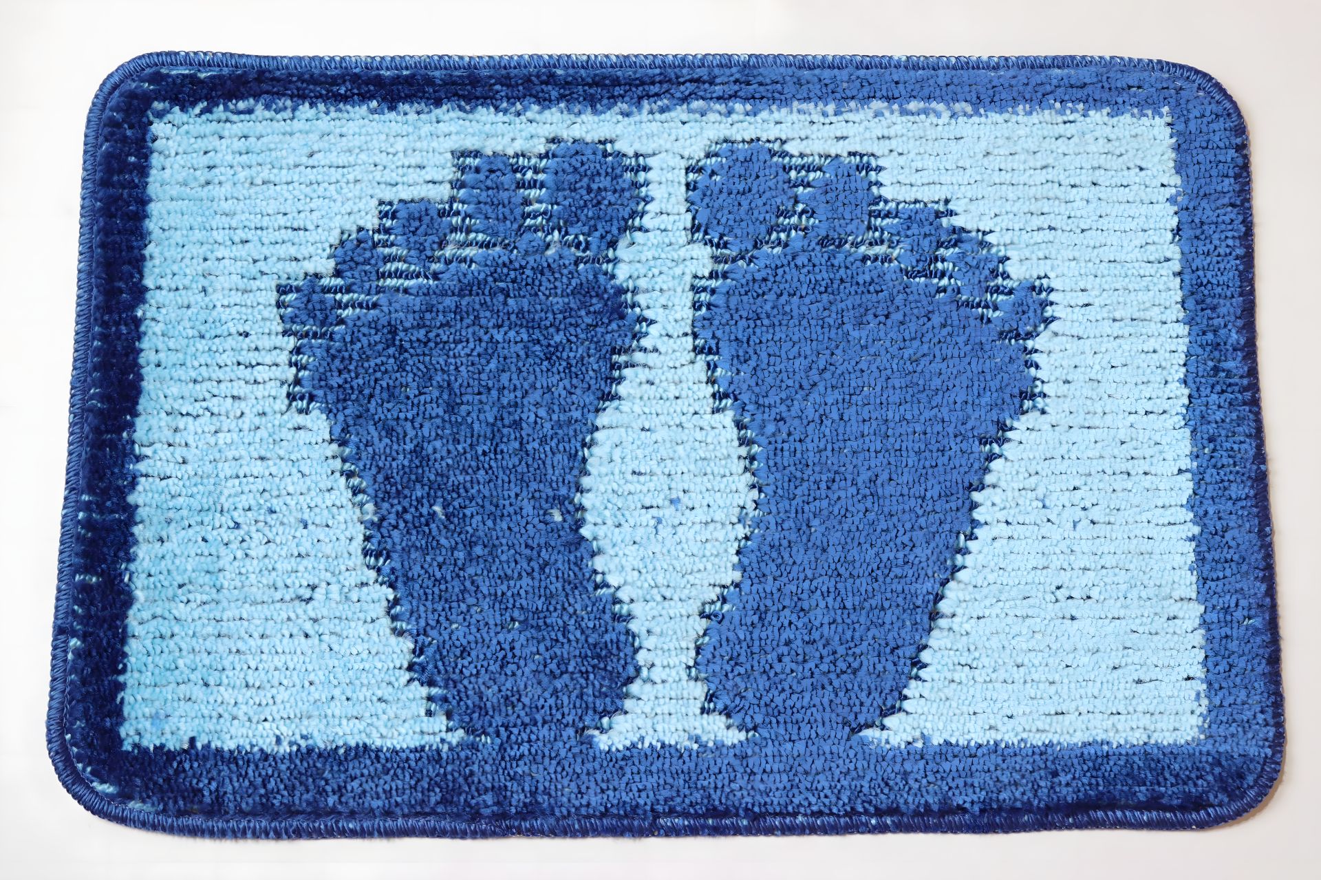 Коврик для ванной/туалета "Ноги" 40x60 см Vonaldi 1725/ Light Blue Legs Коврик для ванной/туалета "Ноги" 40x60 см Vonaldi 1725/ Light Blue Legs