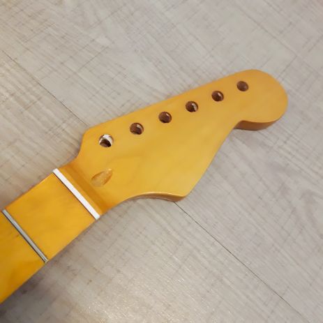 Лакированный кленовый гриф для электрогитары Stratocaster ST (уценка)