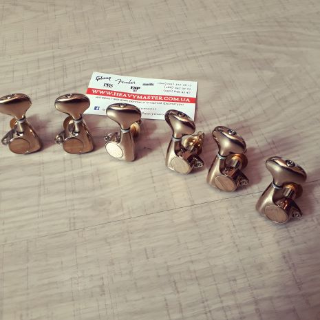 Колки золотого цвета для электрогитары и акустической гитары формата Martin 3L+3R
