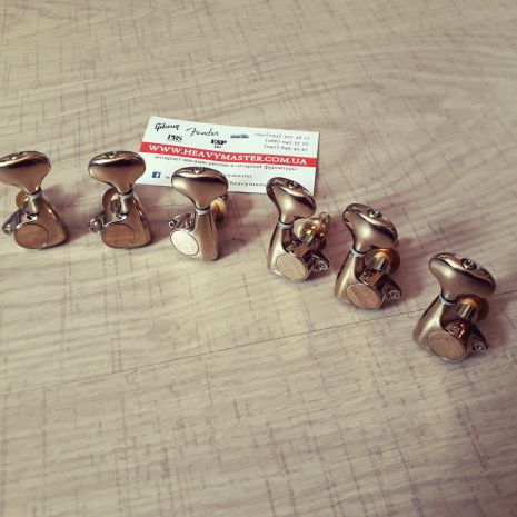 Кілки для електрогітари акустичної гітари алю Martin 3L+3R gold Кілки для електрогітари акустичної гітари алю Martin 3L+3R gold
