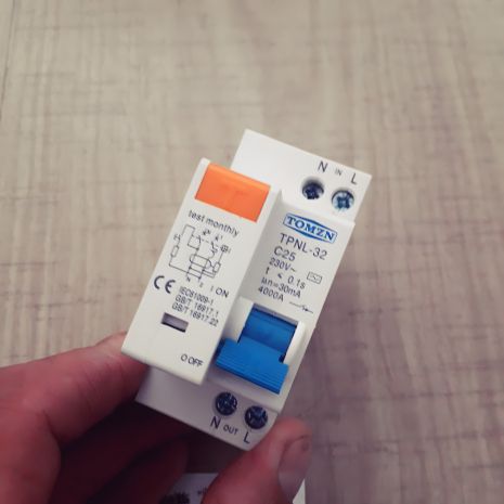 Диф автомат захист від замикання вимикач Tomzn TPNL-32 25а Диф автомат захист від замикання вимикач Tomzn TPNL-32 25а
