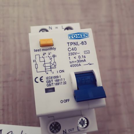 Диференційний автоматичний вимикач Tomzn TPNL-63 40а Диференційний автоматичний вимикач Tomzn TPNL-63 40а