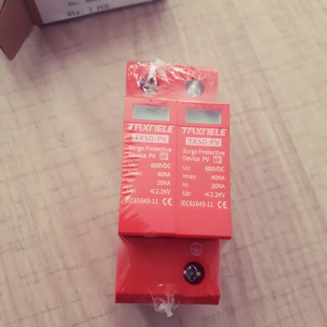Пристрій захисту від імпульсних перенапруг ЗІП DC до 40ka 600V Taxnele Пристрій захисту від імпульсних перенапруг ЗІП DC до 40ka 600V Taxnele