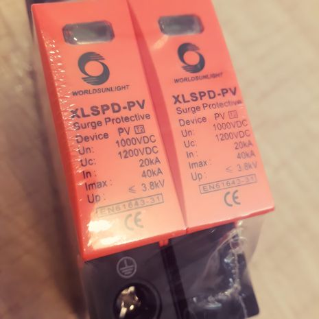 Захисний пристрій від імпульсних перенапруг УЗІП DC до 40ka 1200V Захисний пристрій від імпульсних перенапруг УЗІП DC до 40ka 1200V