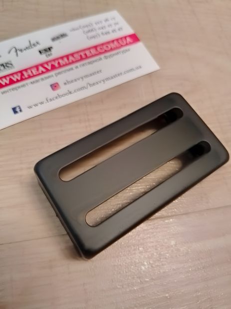 Універсальна кришка для хамбакера звукознімача електрогітари 2 Універсальна кришка для хамбакера звукознімача електрогітари 2