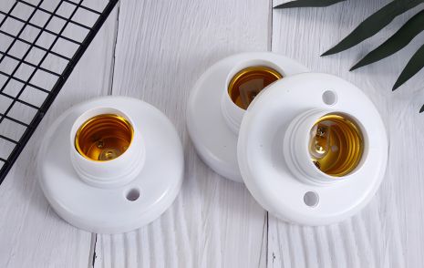 Белый Патрон для Лампы E27, 220 Вольт, 78 мм Белый Патрон для Лампы E27, 220 Вольт, 78 мм