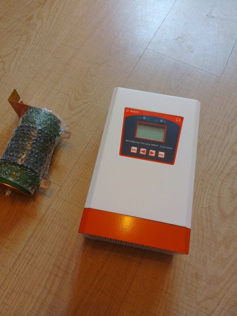 Гибридный контроллер заряда 24/48 для ветряка и солнечного поля Bluetooth