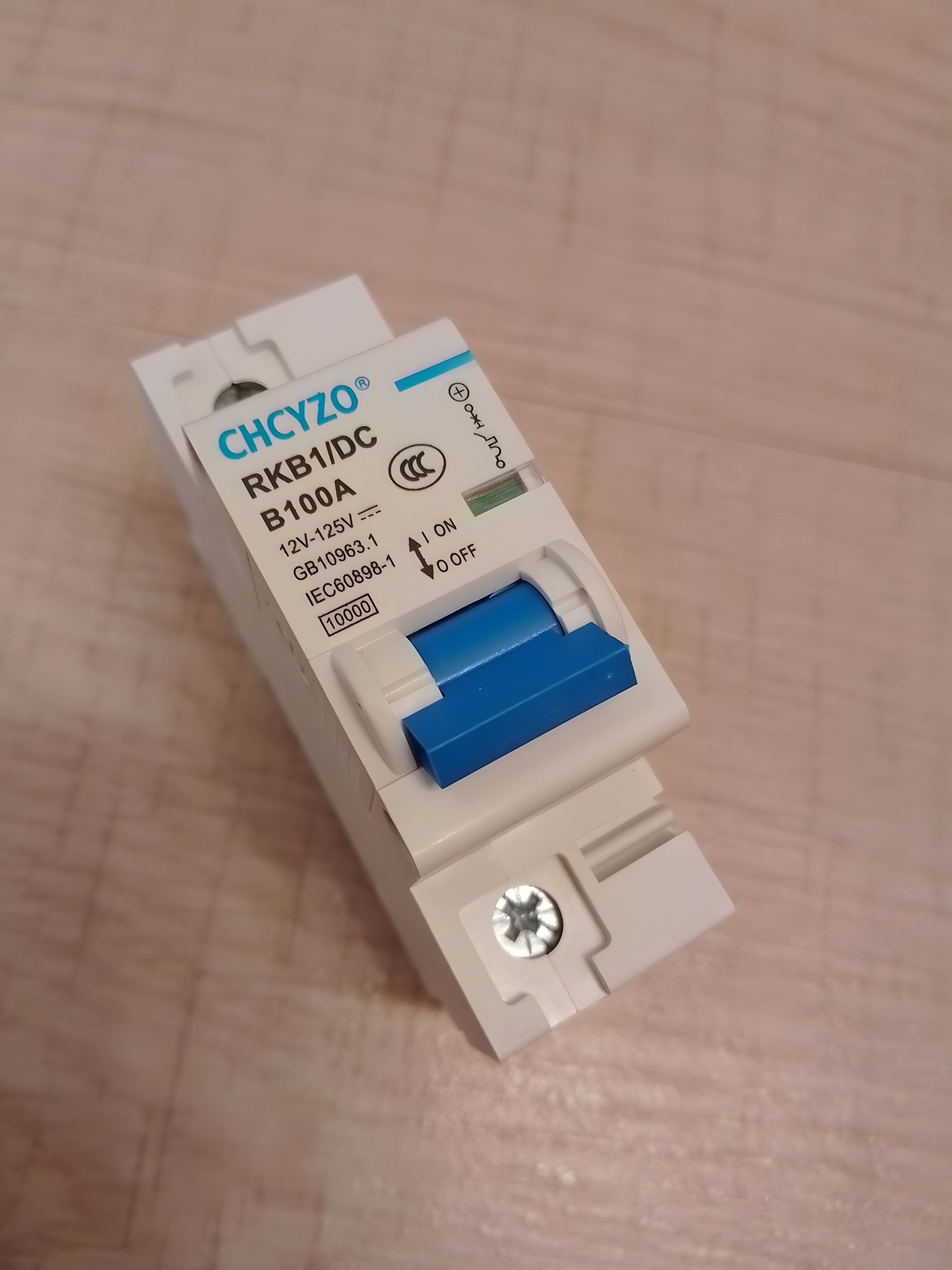 Вимикач автоматичний DC 100 ампер 1Р для панелей і акб Вимикач автоматичний DC 100 ампер 1Р для панелей і акб