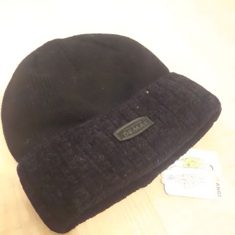 Шапка жіноча унісекс зимова чорна