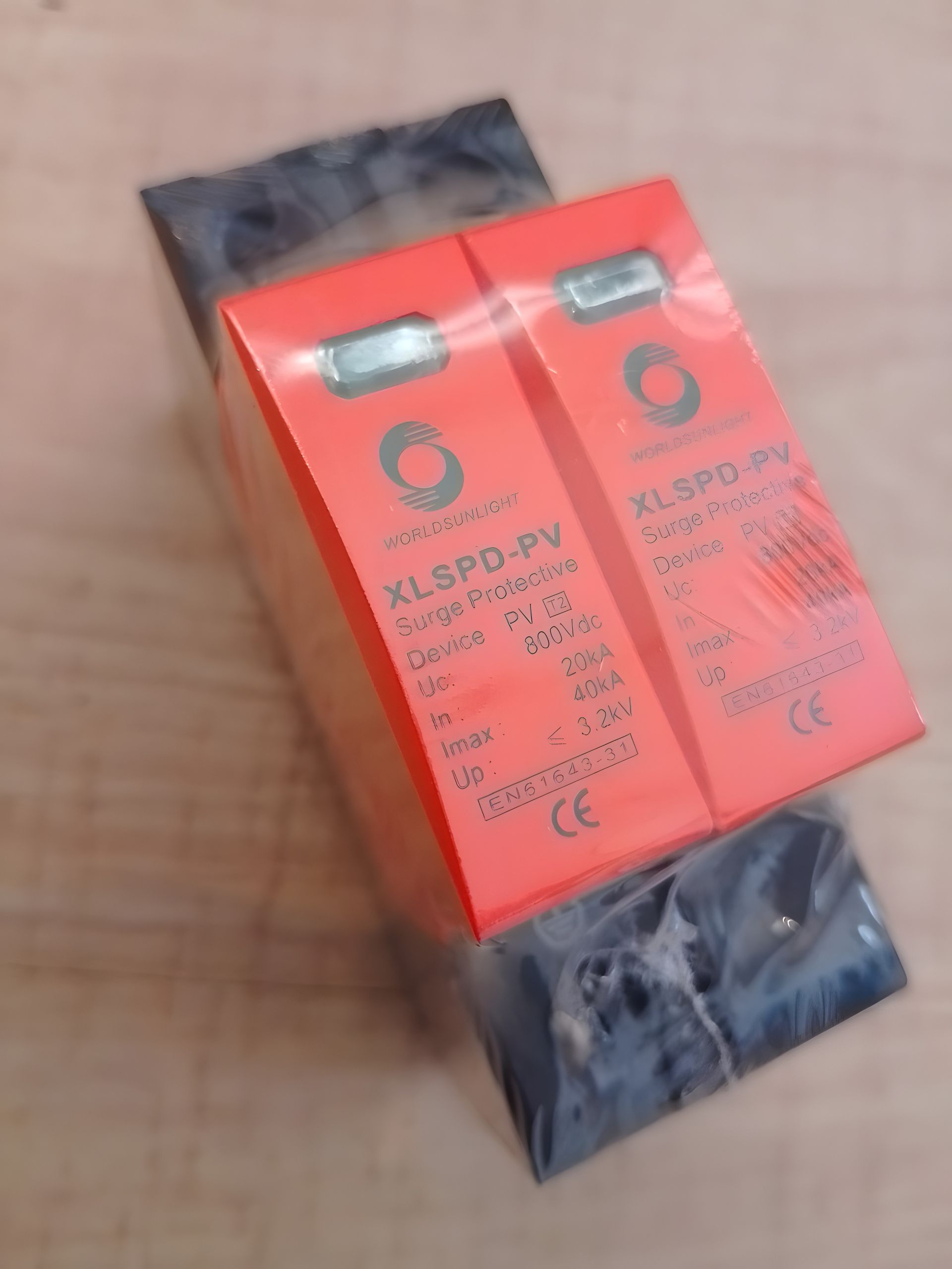 Пристрій для захисту від імпульсних перенапруг УЗІП DC до 40ka 800V Пристрій для захисту від імпульсних перенапруг УЗІП DC до 40ka 800V