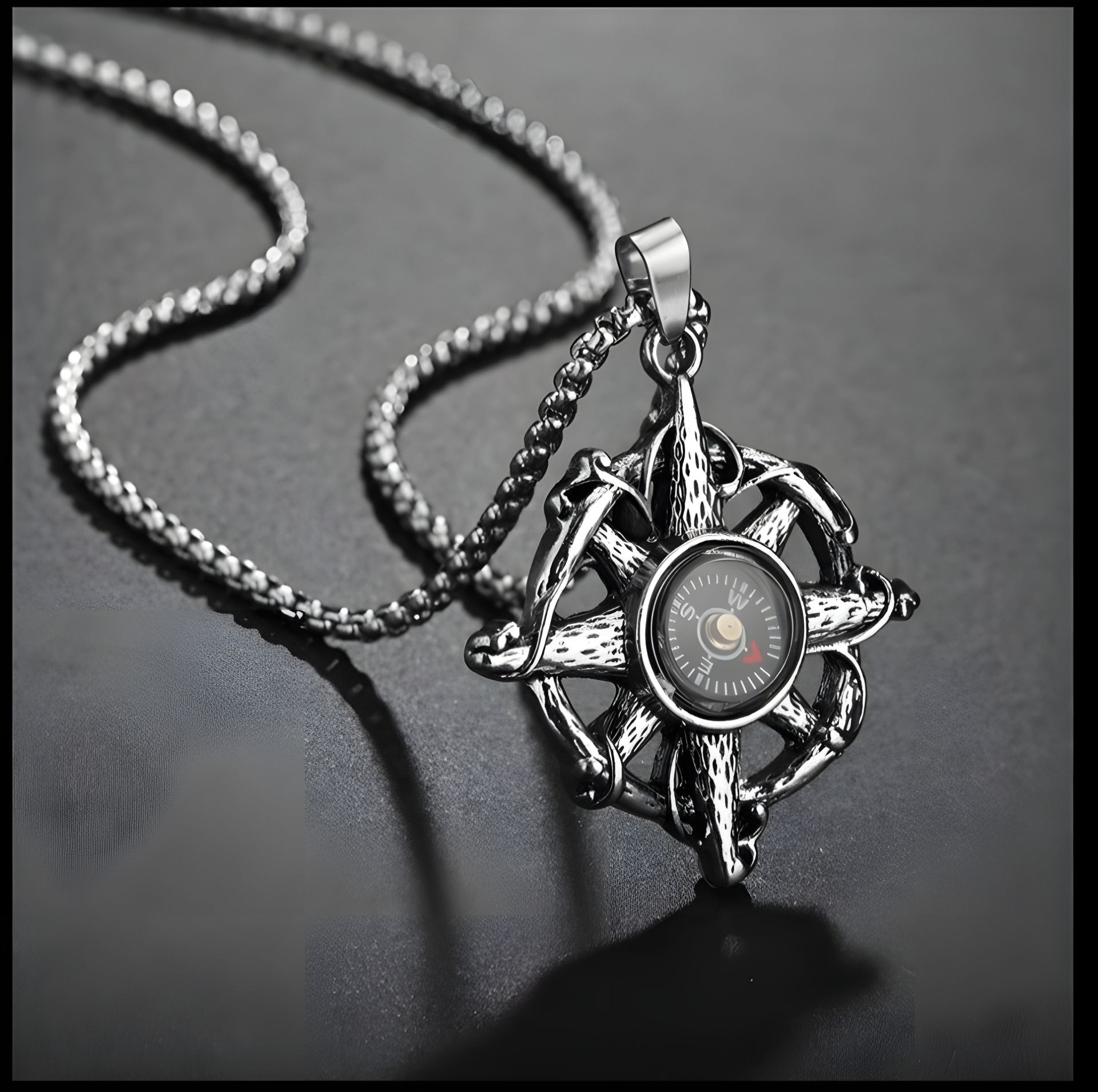 Ювелірний кулон-ланцюжок компас прикрашання біжутерія намисто Ювелірний кулон-ланцюжок компас прикрашання біжутерія намисто