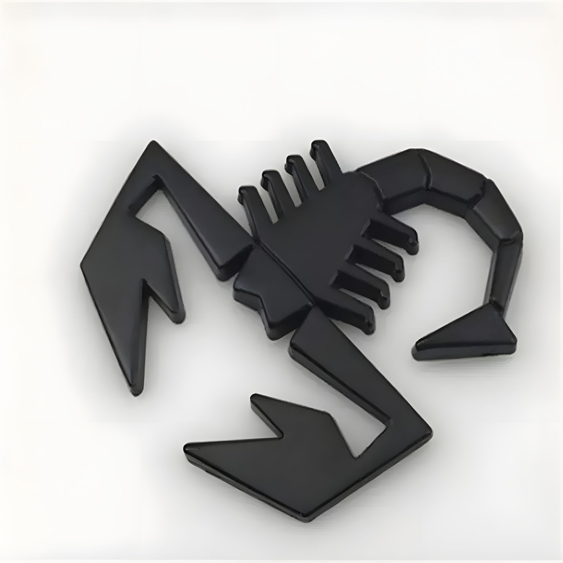 Эмблема украшение для авто или гитары: черный скорпион Эмблема украшение для авто или гитары: черный скорпион