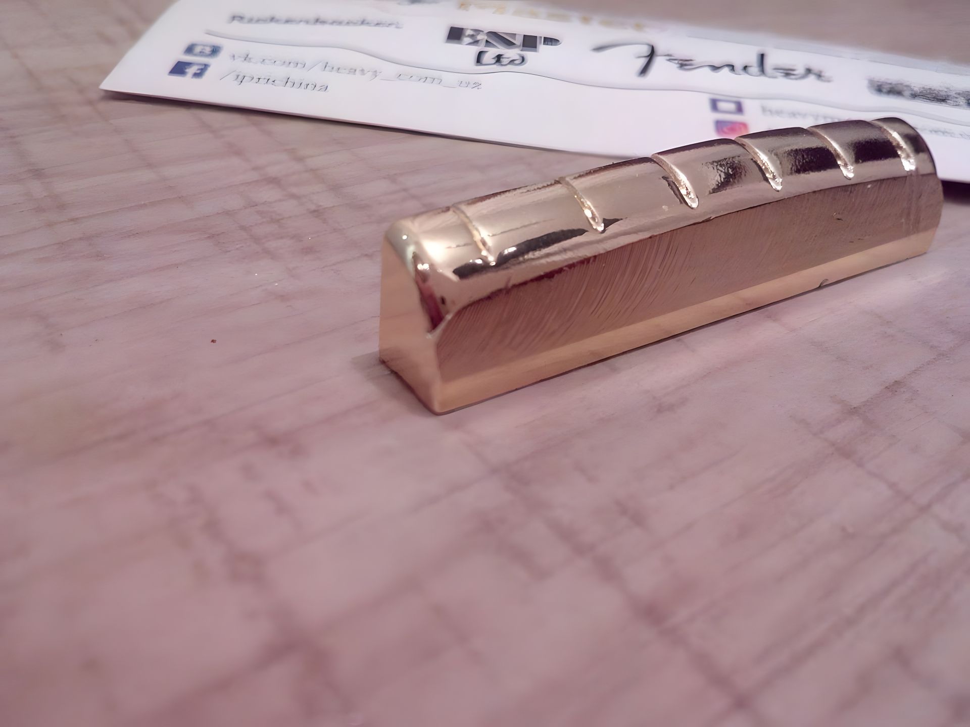 Овальний латунний верхній поріжок для електрогітари Gibson Epiphone Cort Les Paul LP Овальний латунний верхній поріжок для електрогітари Gibson Epiphone Cort Les Paul LP