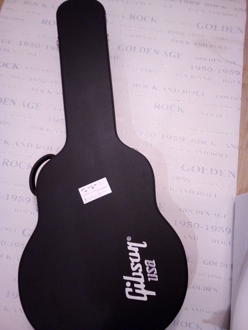 Кофр кейс Case для Gibson J200 Black China Кофр кейс Case для Gibson J200 Black China