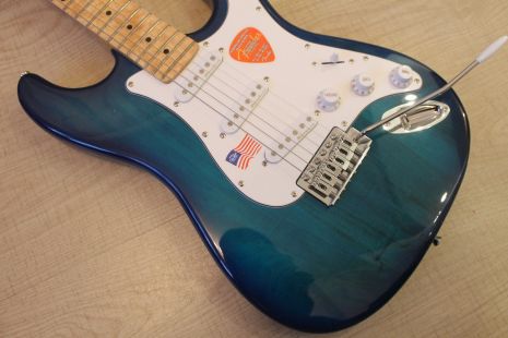 Электрогитара Fender Standard Stratocaster Blue China