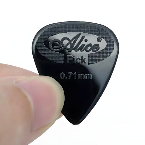 Гитарные медиаторы Alice 0,71, черные и шершавые