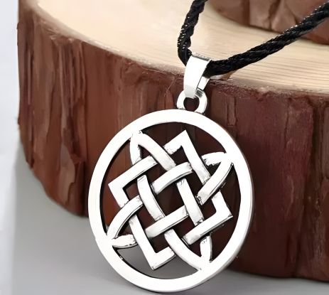 Слов'янський жіночий кулон-оберег зірка Лади-Богородиці Слов'янський жіночий кулон-оберег зірка Лади-Богородиці