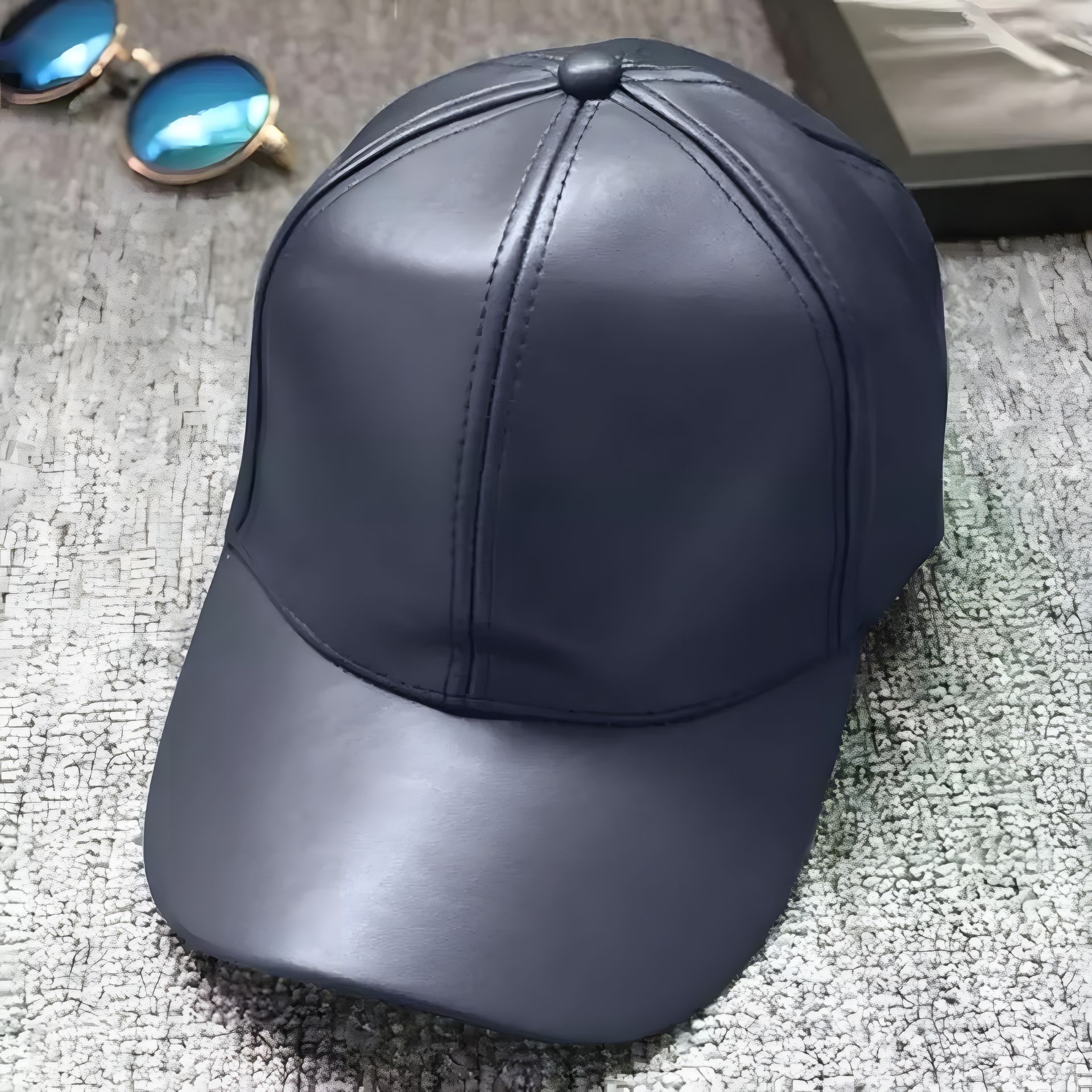 Унісекс бейсболка жіноча чоловіча шкірозамінник на літо весна осінь чорна кепка Унісекс бейсболка жіноча чоловіча шкірозамінник на літо весна осінь чорна кепка