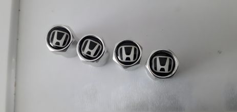 Золоте колесо для автоковпачок Honda — аксесуар для вашого автомобіля хонда Золоте колесо для автоковпачок Honda — аксесуар для вашого автомобіля хонда