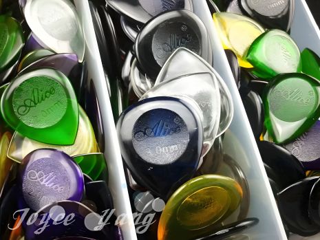 Прозорий медіатор Alice з міцного оргпластика 3 мм для гітари електрогітари