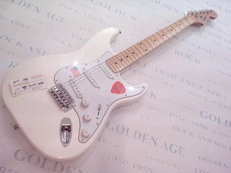 Электрогитара Fender Stratocaster Arctic White China