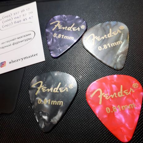 Медіатори Fender товщиною 0,81 для електрогітари та акустичної гітари