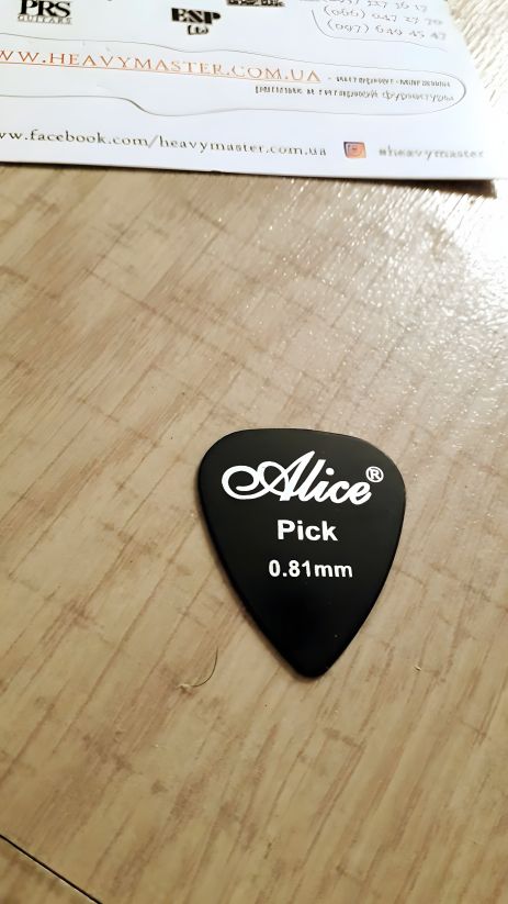 Медіатори медіатор чорні Alice 0,81 мм для гітари електрогітари Медіатори медіатор чорні Alice 0,81 мм для гітари електрогітари