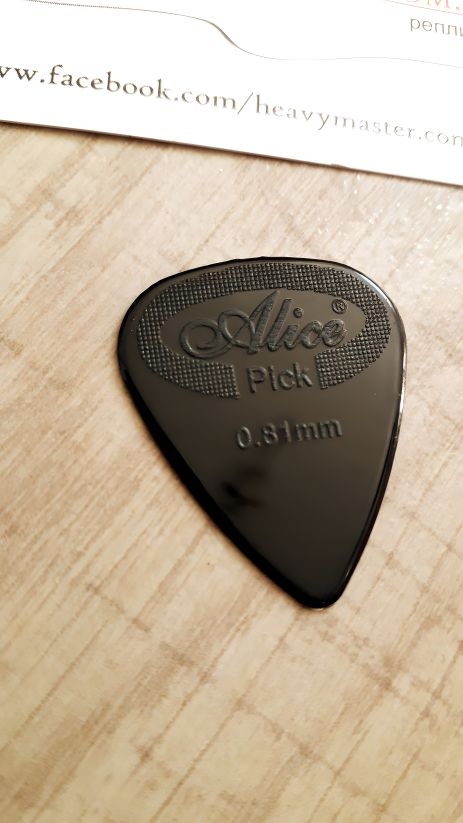 Чорні шереховані медіатори для гітари Alice 0,81, міцні Чорні шереховані медіатори для гітари Alice 0,81, міцні